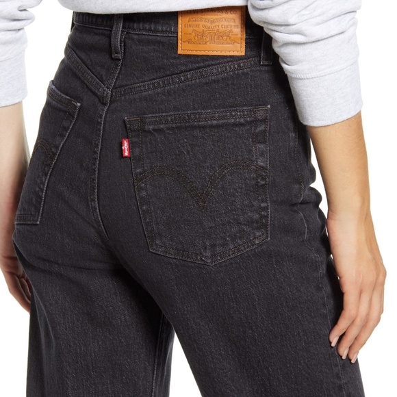 LEVI'S Premium Ribcage Straight Ankle Jeans in Feelin' Cagey Black Size 30 - Picture 2 of 2